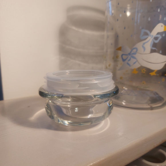 Glass canister- vintage Anchor Hocking duck pattern - Picture 7 of 8